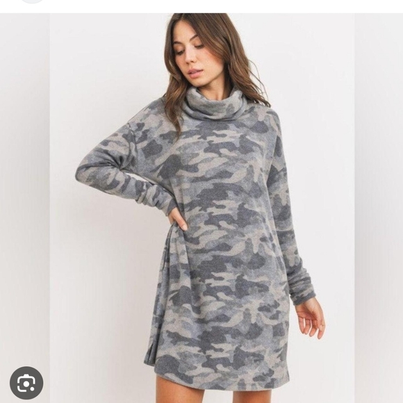 Altar'd State Dresses & Skirts - Altar'd state NWTS  XS Longsleve Camo Dress
